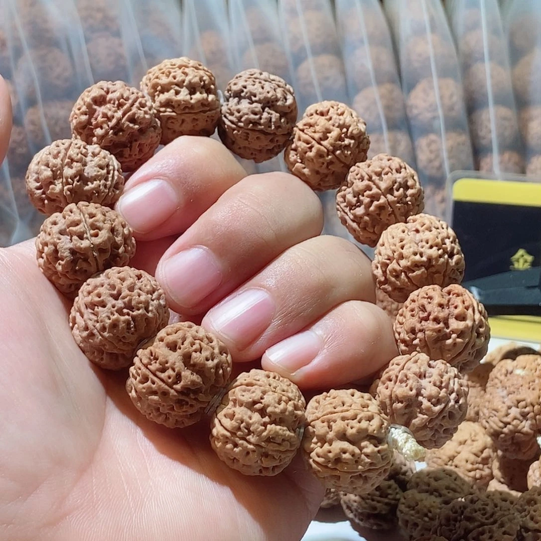 吊坠金刚菩提粱深沟梅花22mm