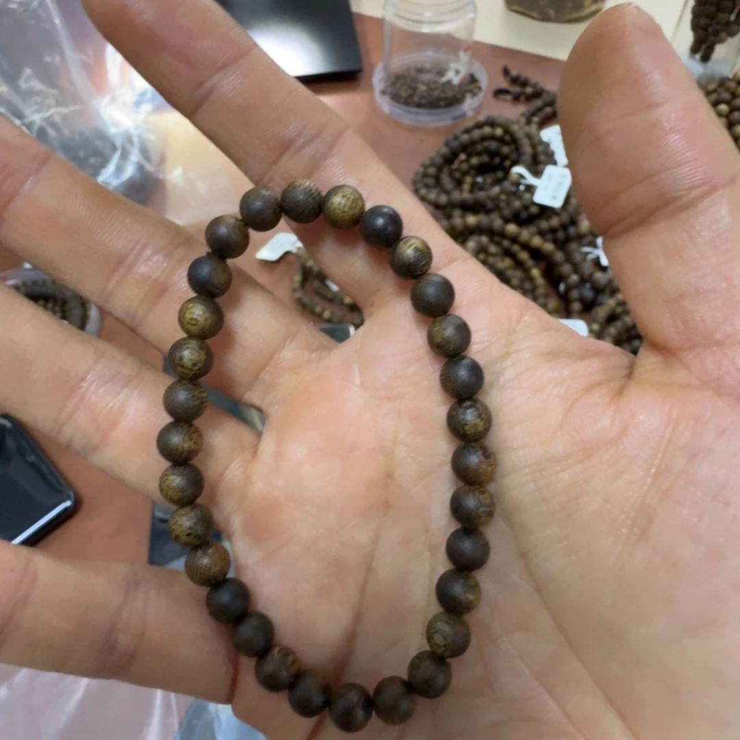 H****沉香碎屑沉香奇楠沉香卡六单圈3.4