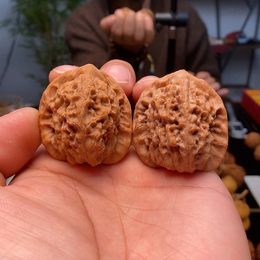 文玩核桃吊坠马老四36