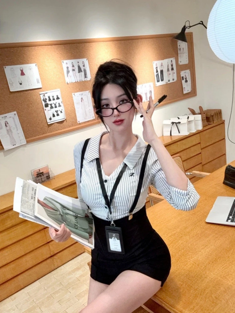 大码胖mm收腰显瘦御姐海妖风条纹衬衫上衣夏季包臀背带短裤两件套