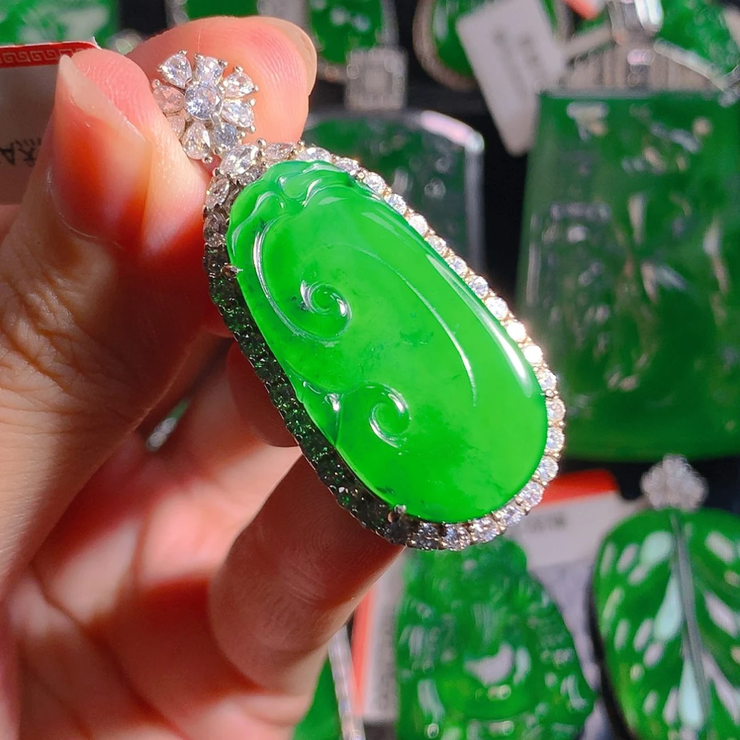 翡翠未镶嵌吊坠(不含链)