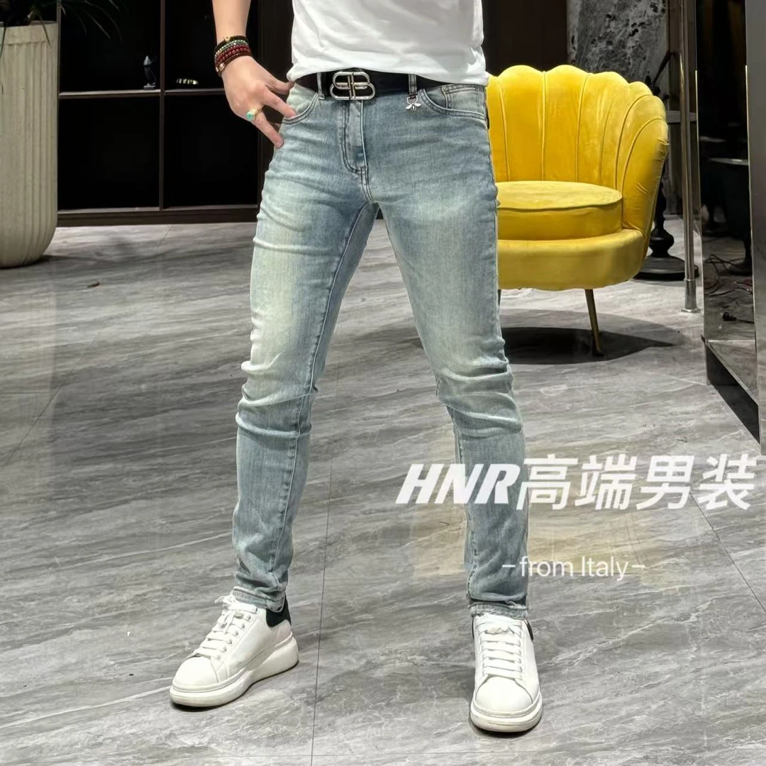 小蜜蜂金属标设计简约款重水洗高弹力立体修身小脚牛仔裤7080