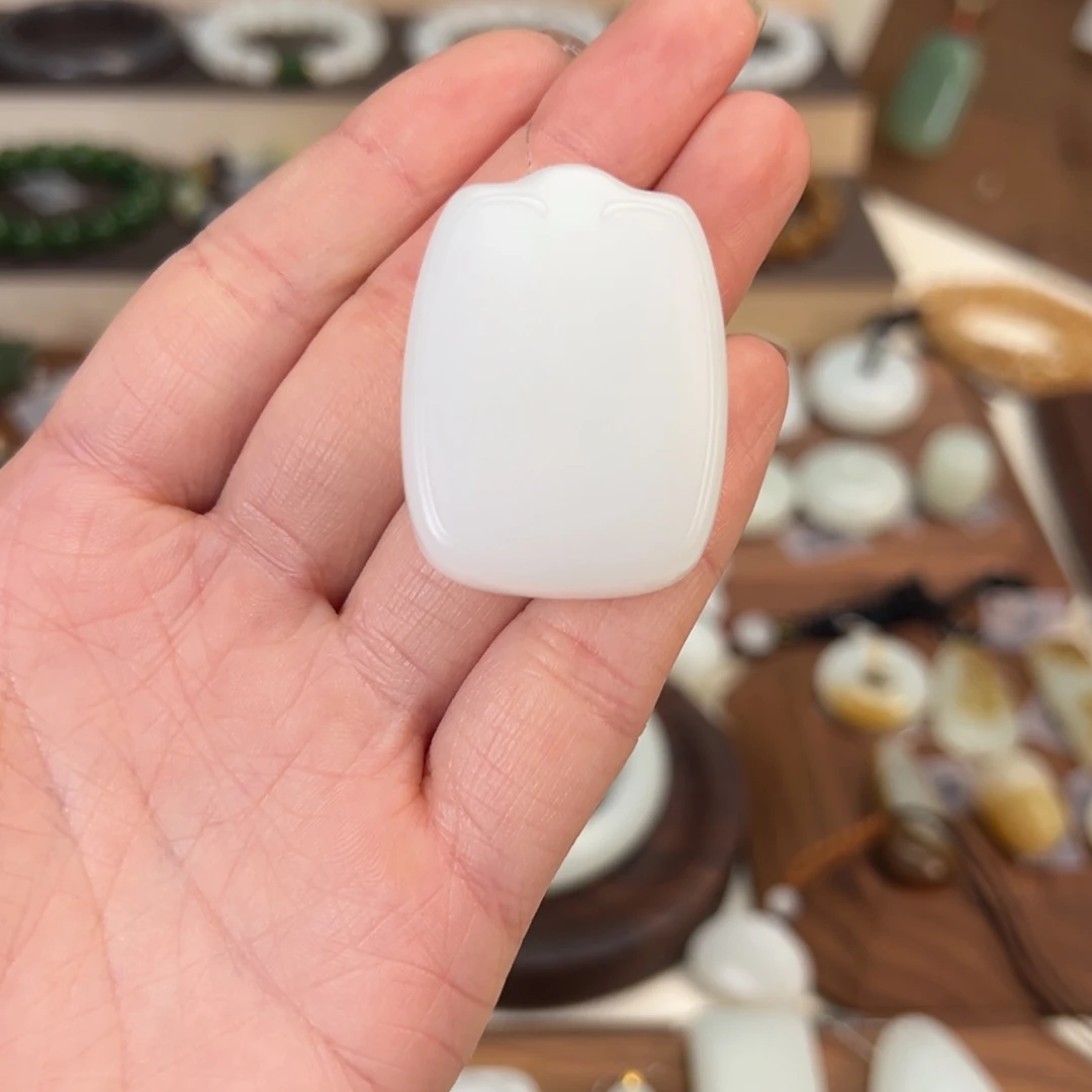 和田玉（白玉）未镶嵌颈饰32.5g