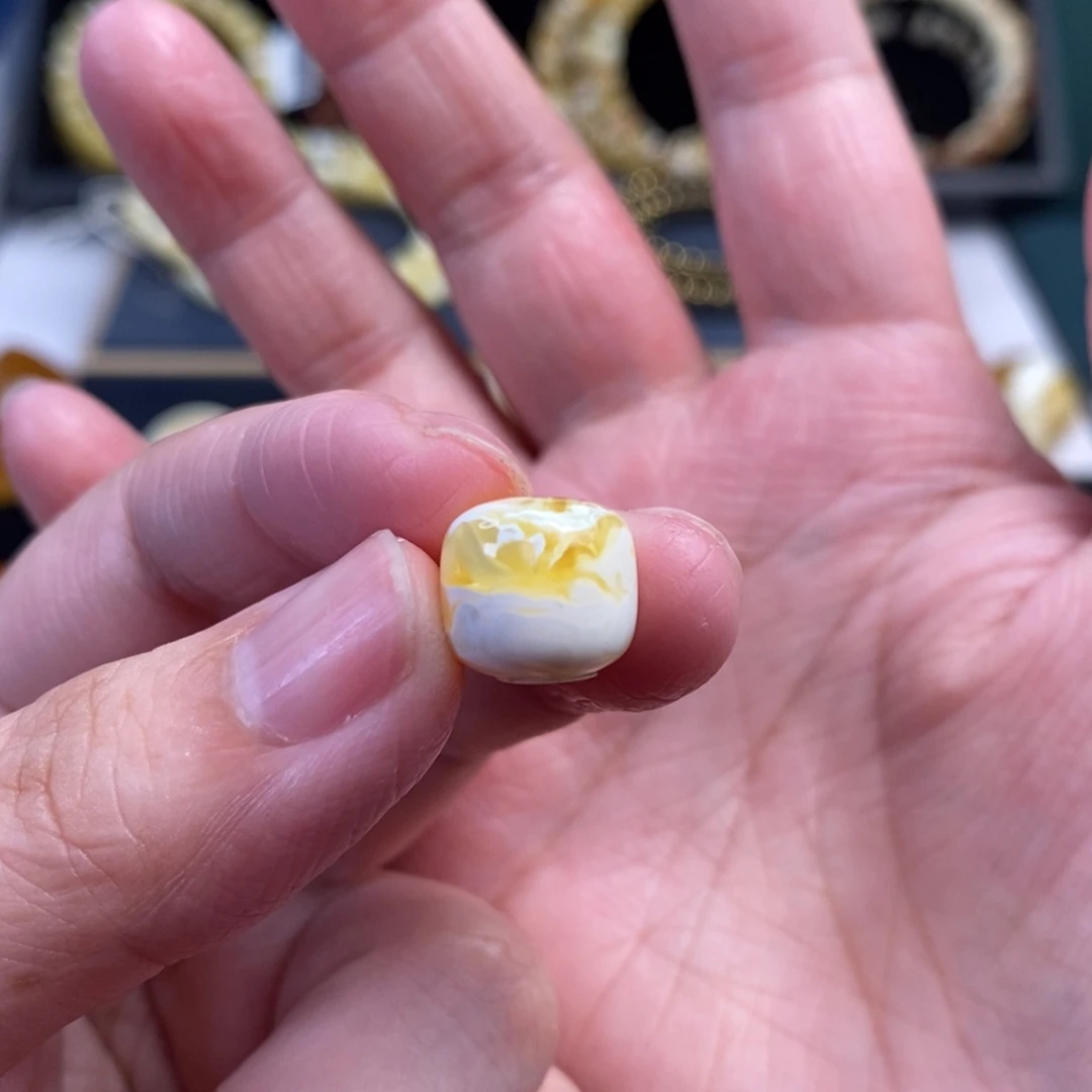 蜜蜡未镶嵌裸石金瓷白溶洞妖花老型单珠11.5