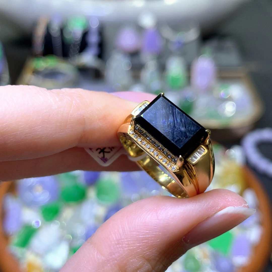 【闪购商品】翡翠颈饰18K金镶嵌翡翠吊坠项链