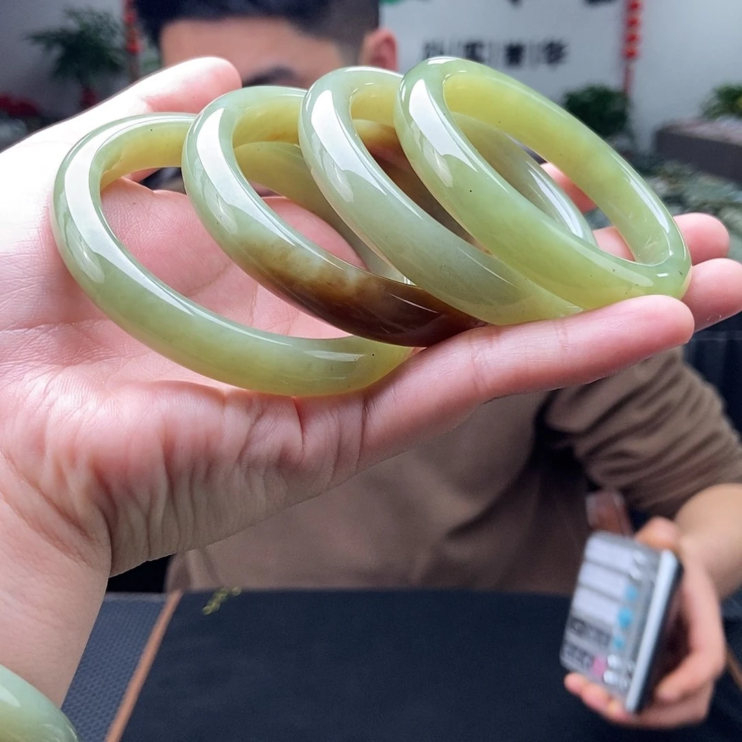 和田玉50-60颜色多样性发拍一发一未镶嵌