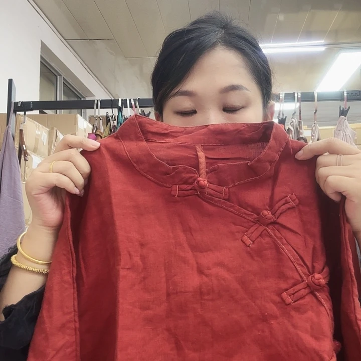 红色盘扣瑕疵不退换