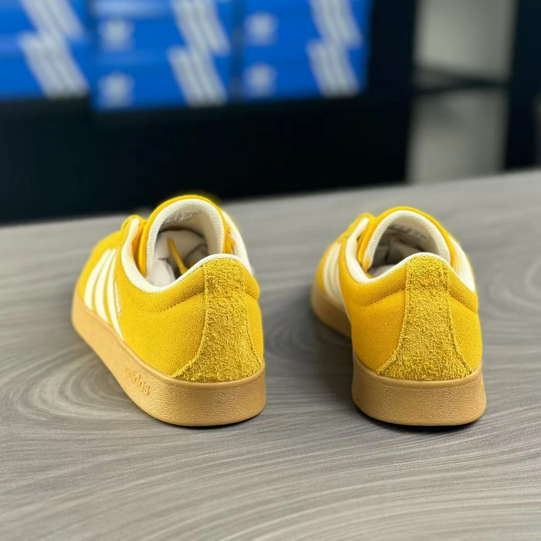 阿迪达斯男女板鞋Adidas低帮耐磨情侣T头德训鞋运动休闲鞋JS4593