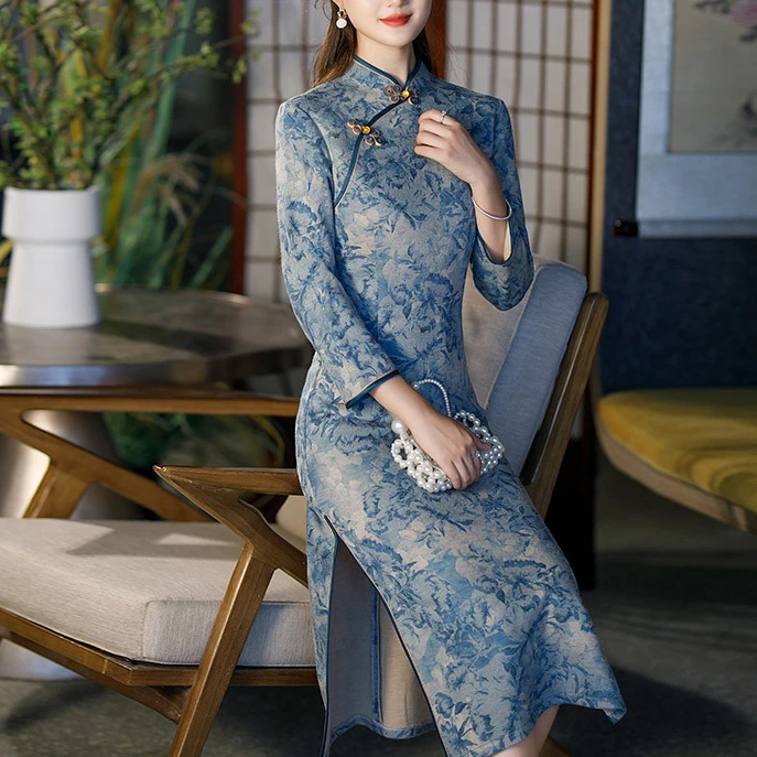 加厚秋冬装中式长款改良旗袍2025年新款年轻款女复古长袖日常可穿