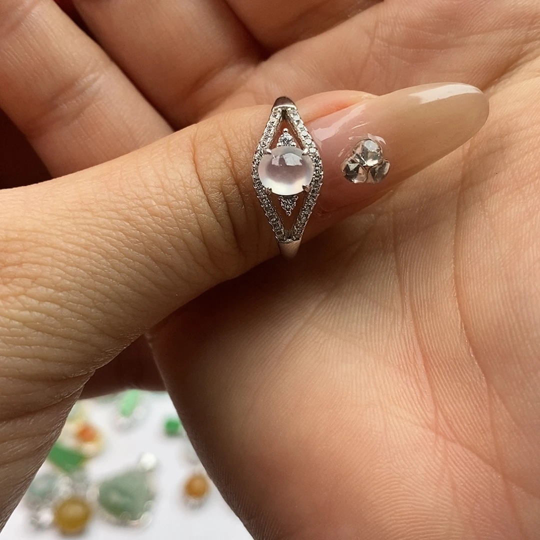 翡翠未镶嵌戒指翡翠