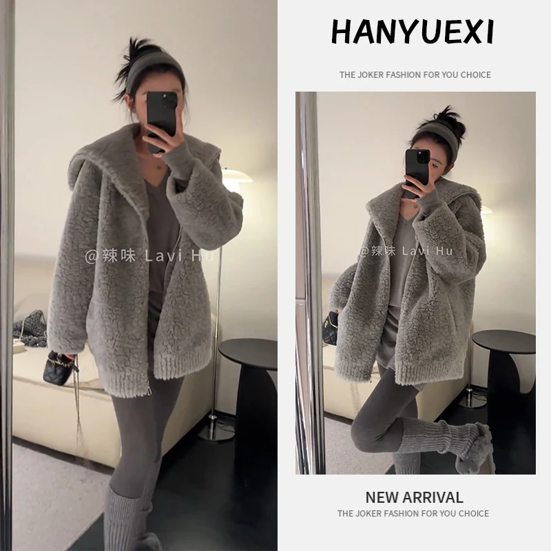 今年流行一整套女2026新款百搭时尚连帽外套上衣显瘦鲨鱼裤三件套