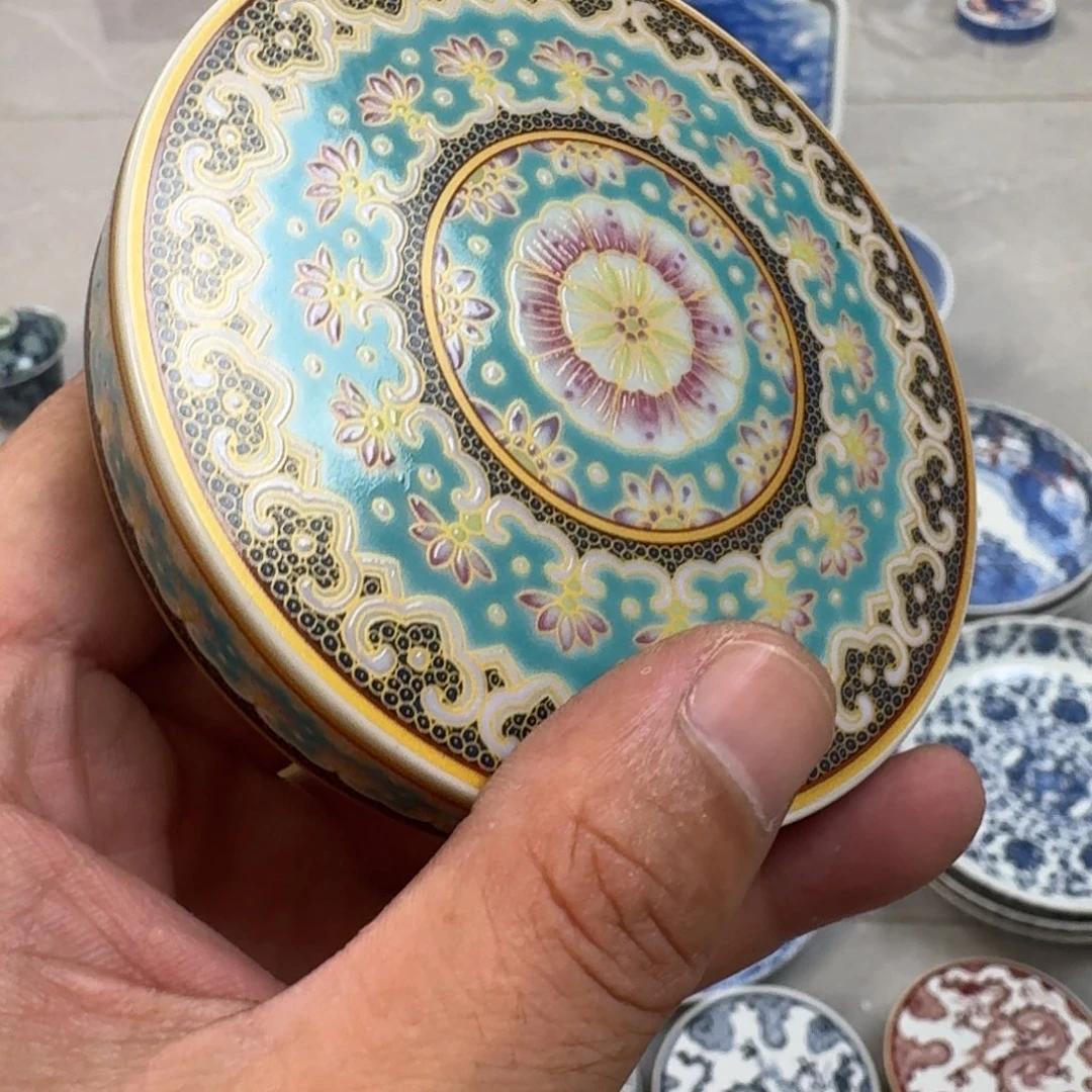 杯绿珐琅彩盖置景德镇