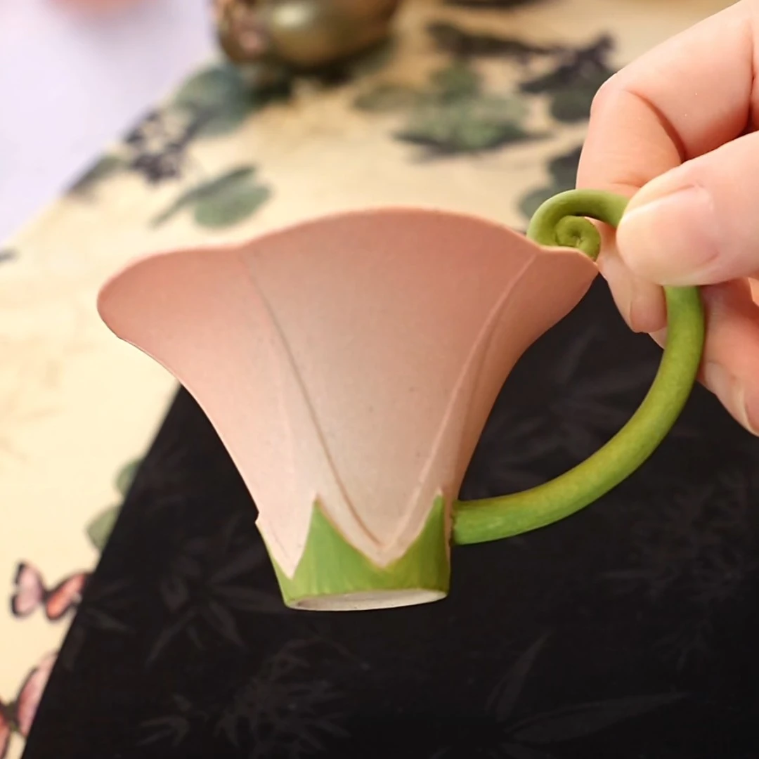 念一《牵牛花把手杯》白钰段泥粉浆原创手作品茗杯 盗版必究