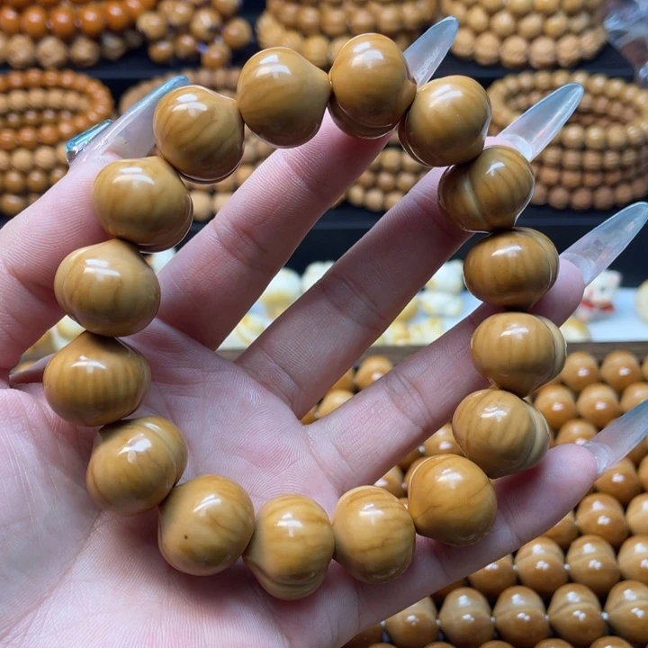 猴头核桃吊坠微瑕17柯基屁桃