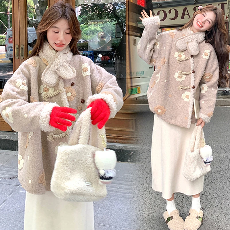 时髦孕妇装新款秋冬装 立体花羊羔毛拼接毛呢外套+毛呢半身裙套装