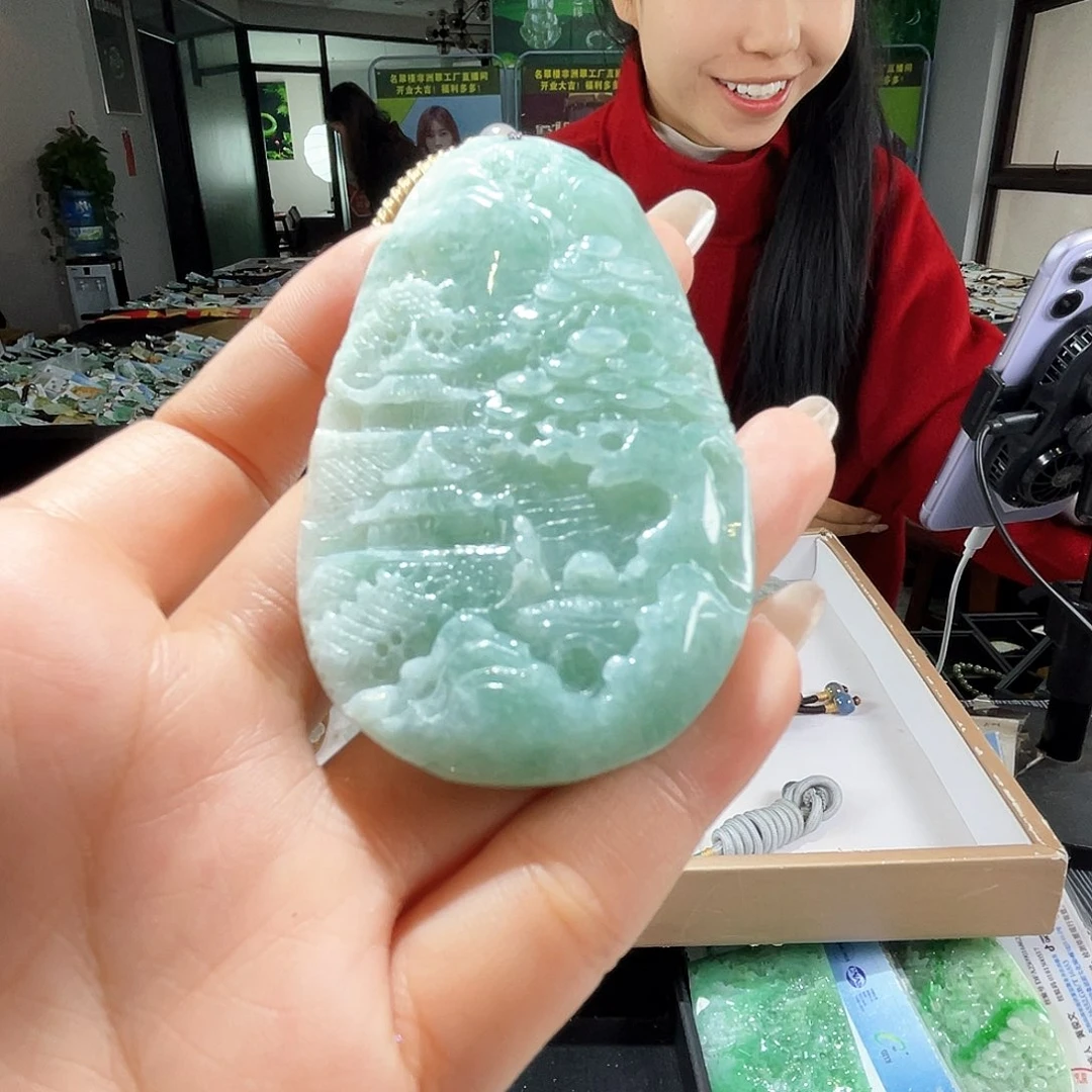 颈饰未镶嵌翡翠一