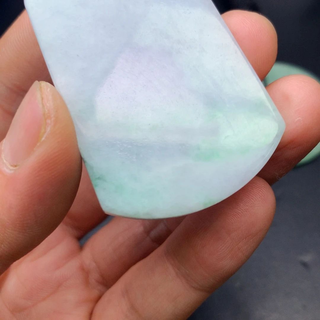 翡翠未镶嵌颈饰翡翠首饰和翡翠珠宝