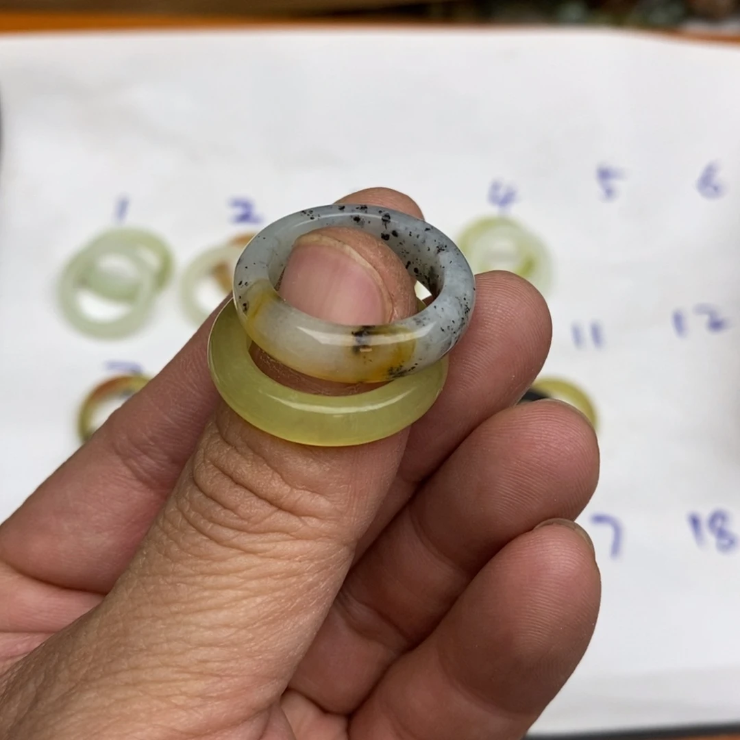 岫玉纯天然岫玉假一赔十18.4未镶嵌