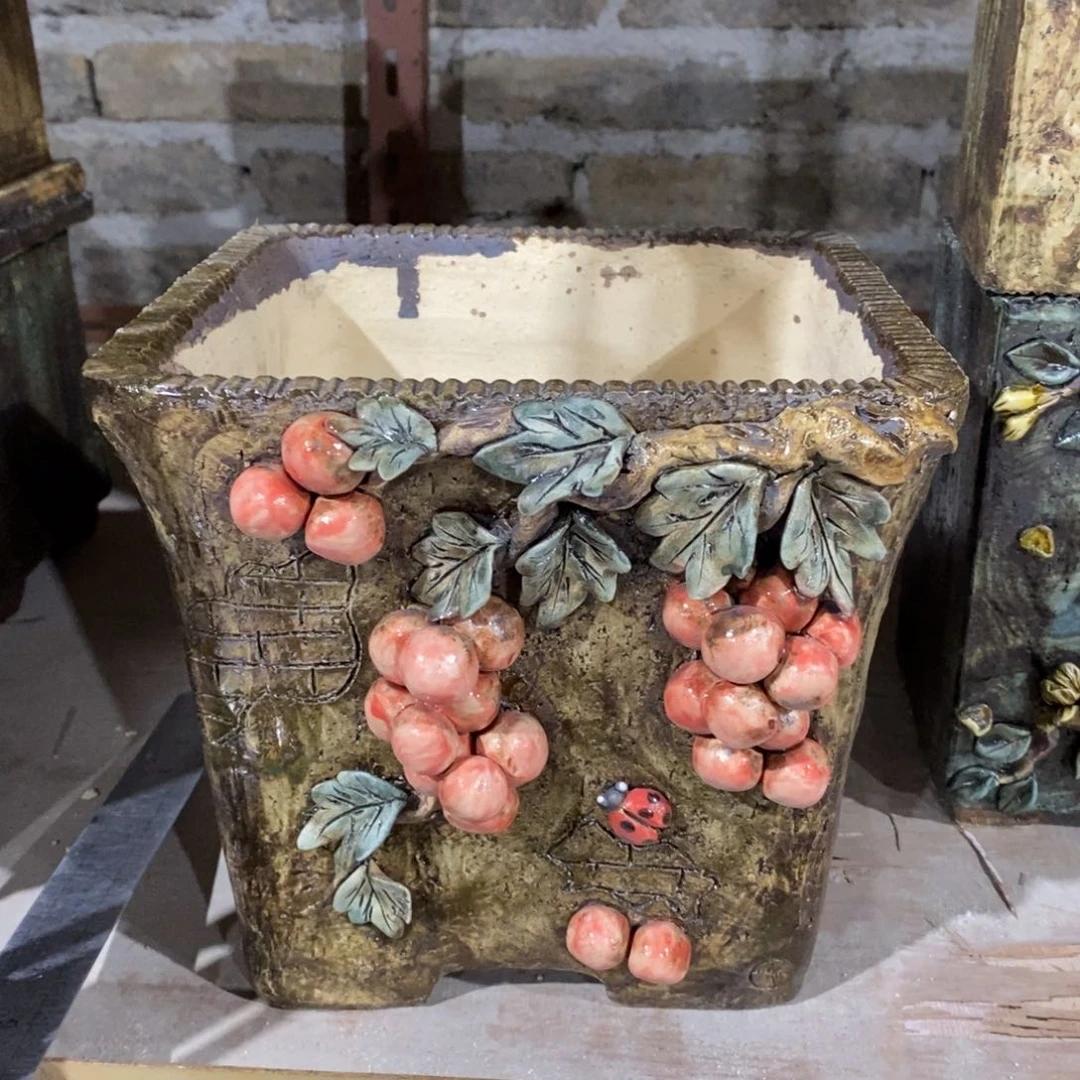 红陶青藤花器多肉花盆