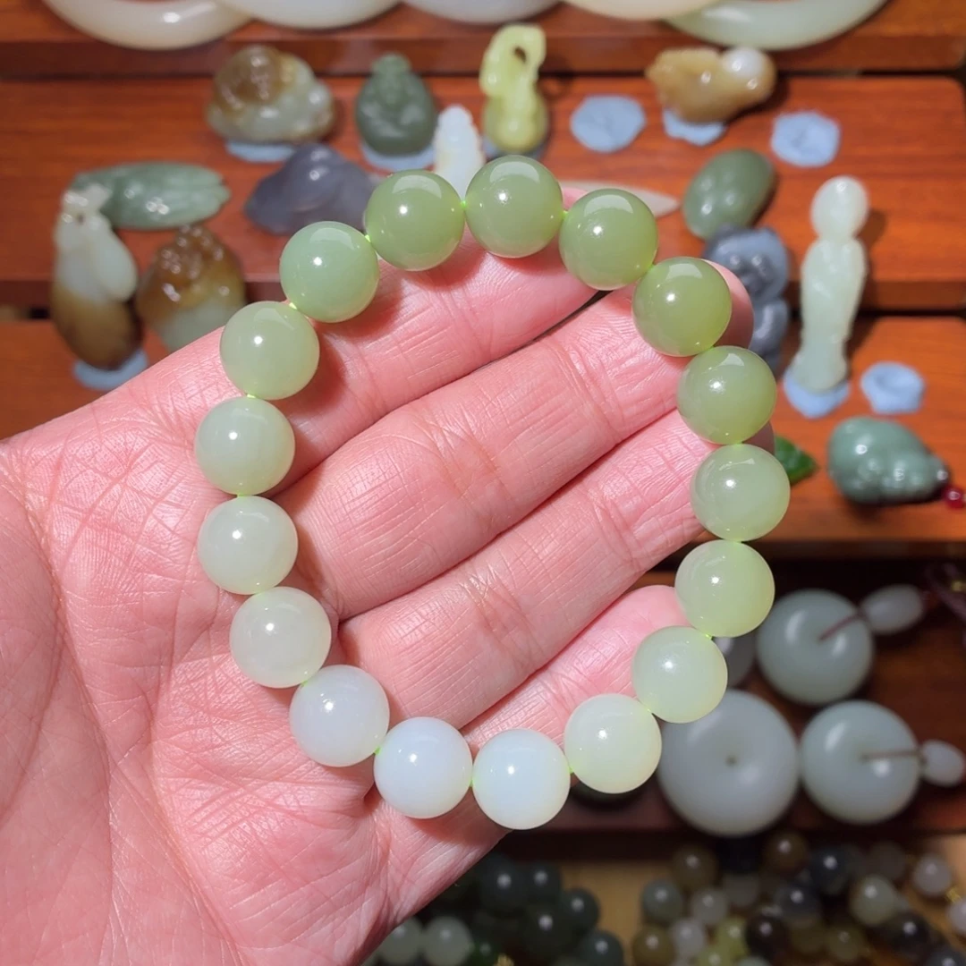 和田玉未镶嵌手串