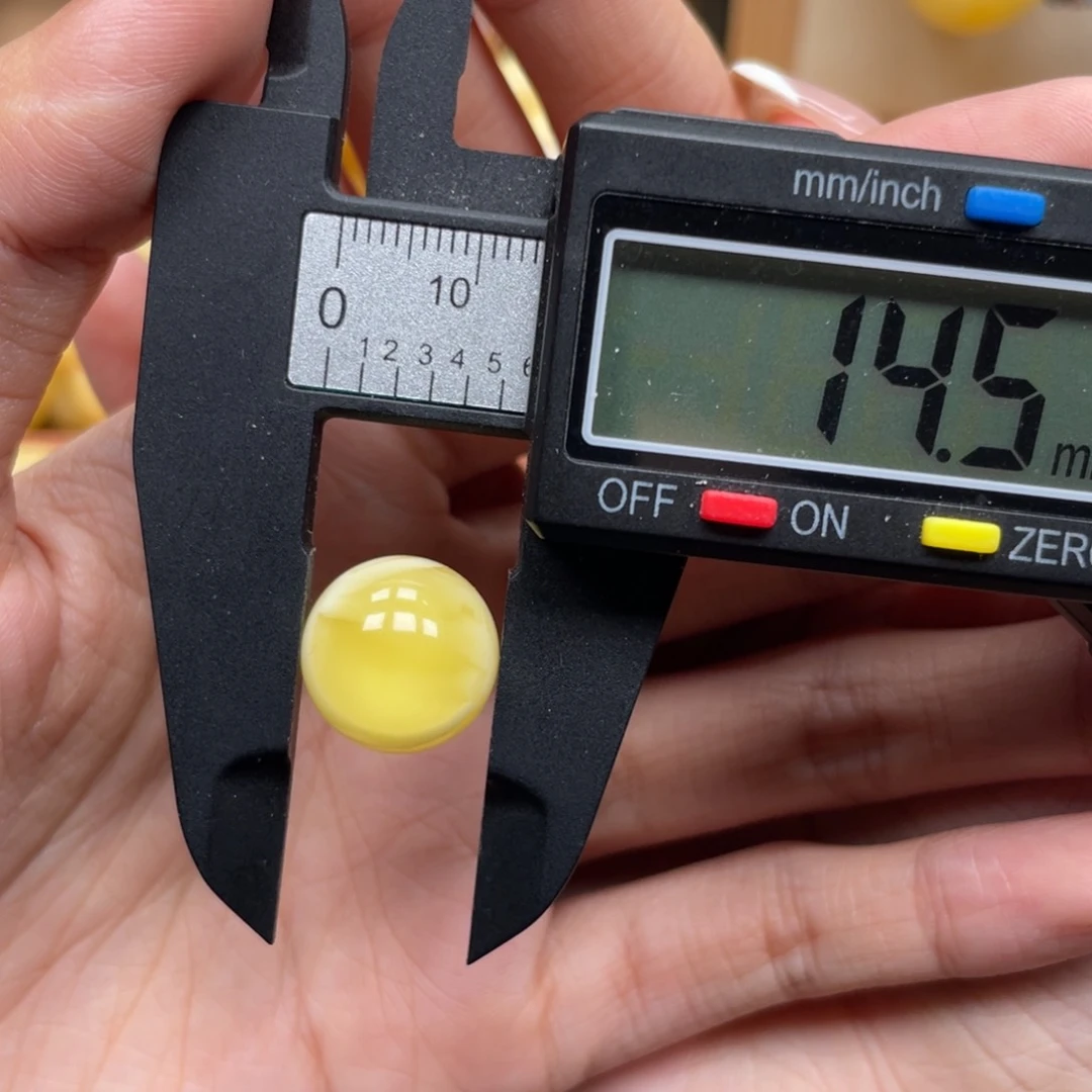 未镶嵌琥珀珠宝奇石z**o