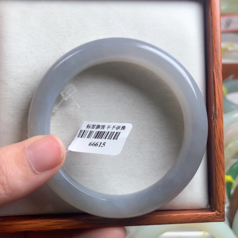 【闪购商品】和田玉手镯未镶嵌54.8