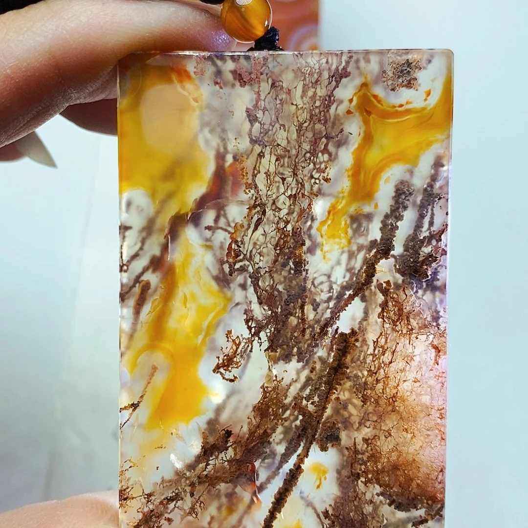 玛瑙/玉髓颈饰未镶嵌路*