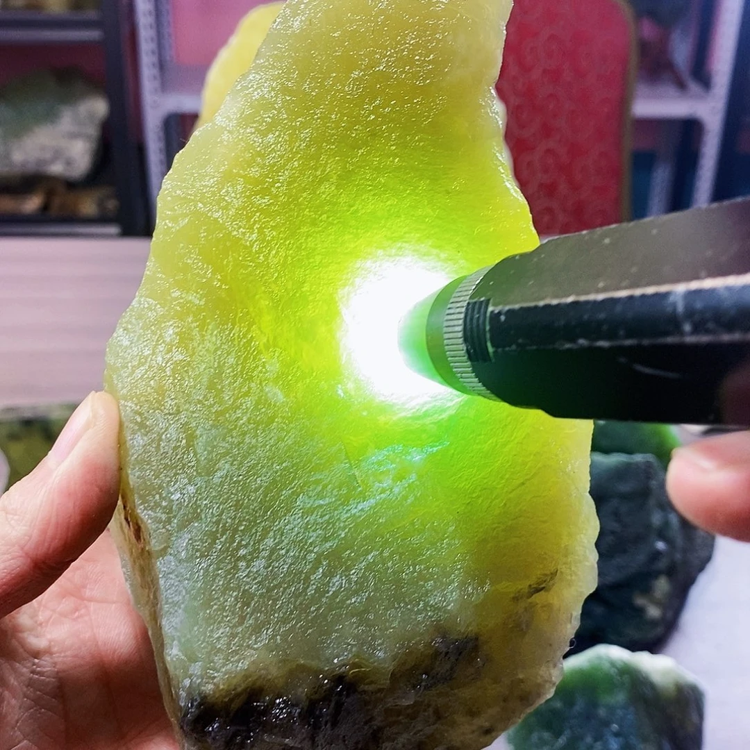 蛇纹石玉未镶嵌岫玉原石蛇纹石玉