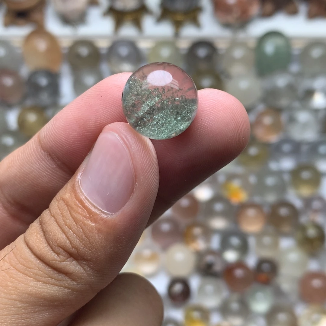 水晶未镶嵌珠宝半成品绿幽灵球