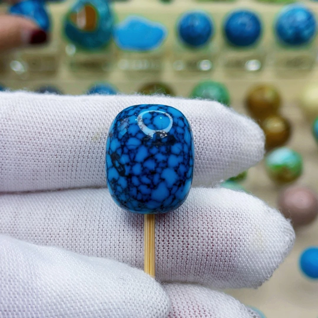 未镶嵌绿松石颈饰