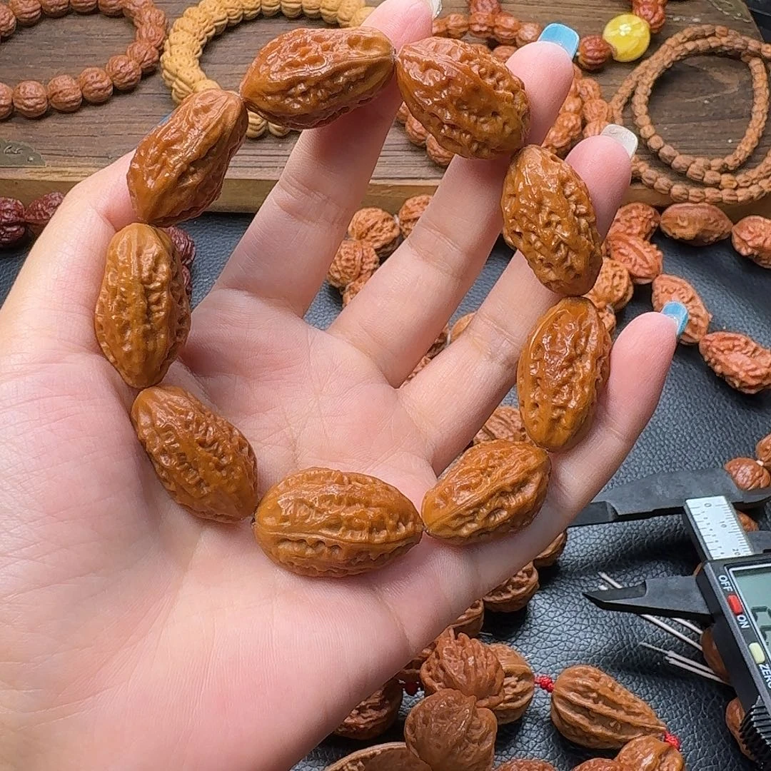 手串桃核白菜手串