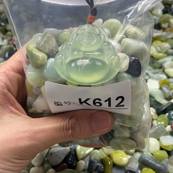 蛇纹石玉鱼缸石未镶嵌