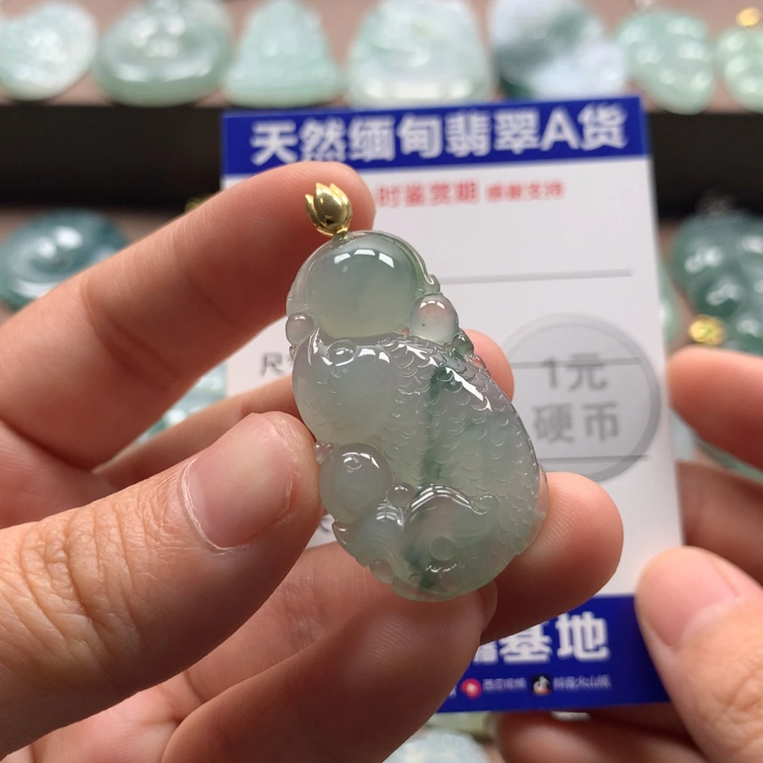 翡翠18K金镶嵌颈饰天然翡翠