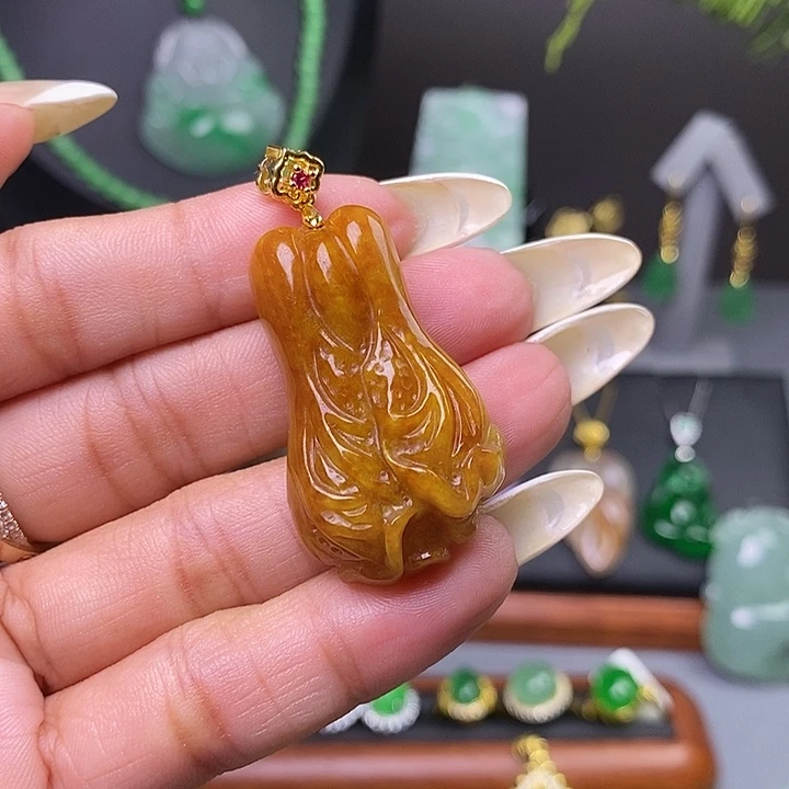 吊坠(赠链)未镶嵌翡翠