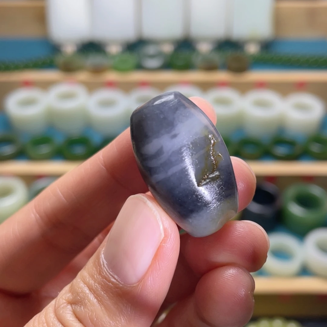 和田玉未镶嵌戒指