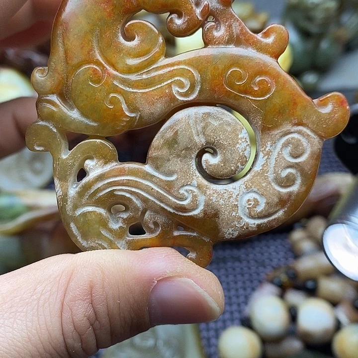 未镶嵌蛇纹石玉颈饰