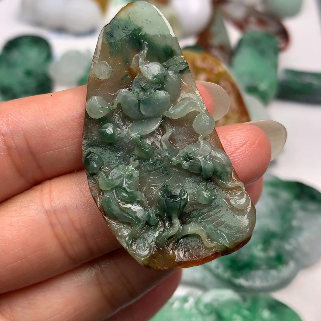 定制翡翠未镶嵌翡翠