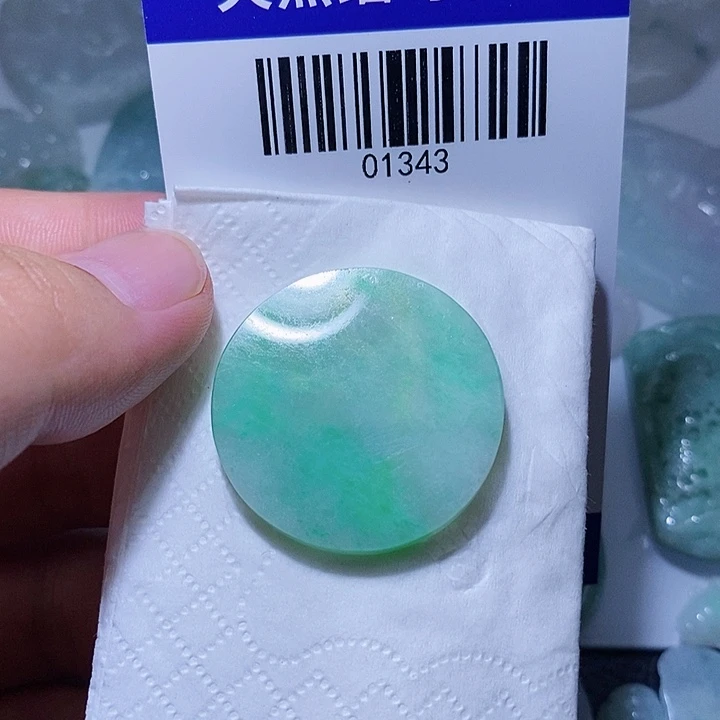 翡翠未镶嵌颈饰天光墟翡翠市场现金代购