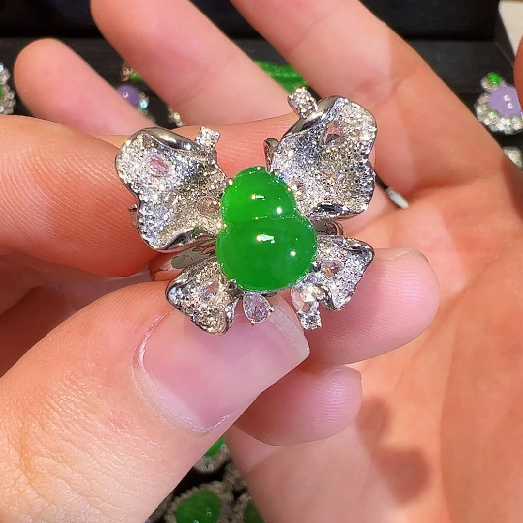 颈饰18K金镶嵌翡翠葫芦三用款