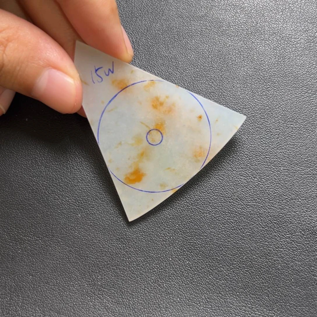 定制翡翠未镶嵌撒金特色