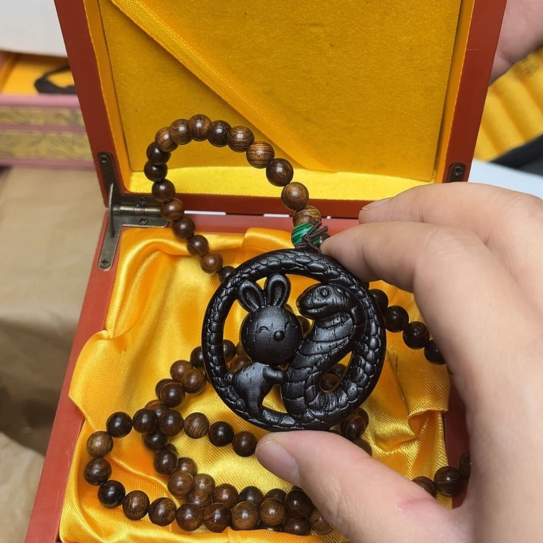 大叶紫檀（黑酸枝木类）