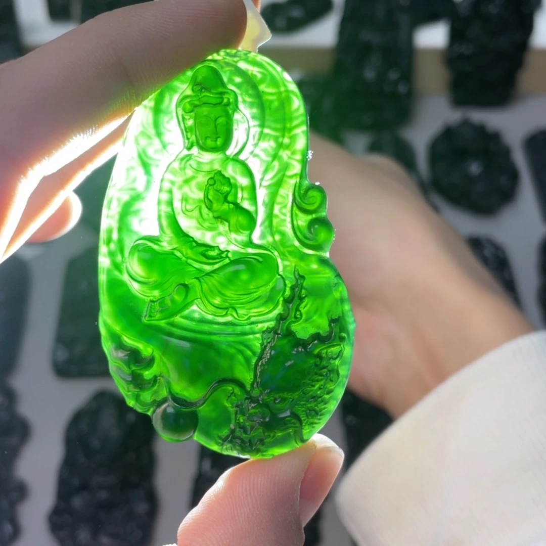 蛇纹石玉未镶嵌吊坠