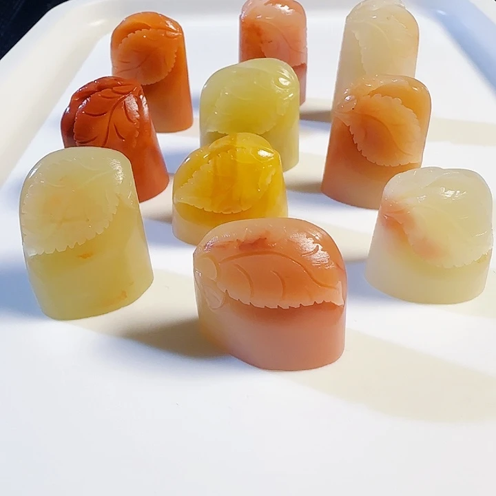 印石青田石老挝石手工精雕叶子10个88元，尺寸2.多