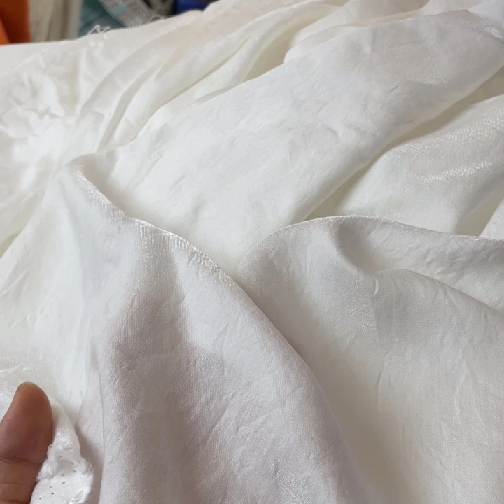 彩***姐白色人鱼姬透1.5米。