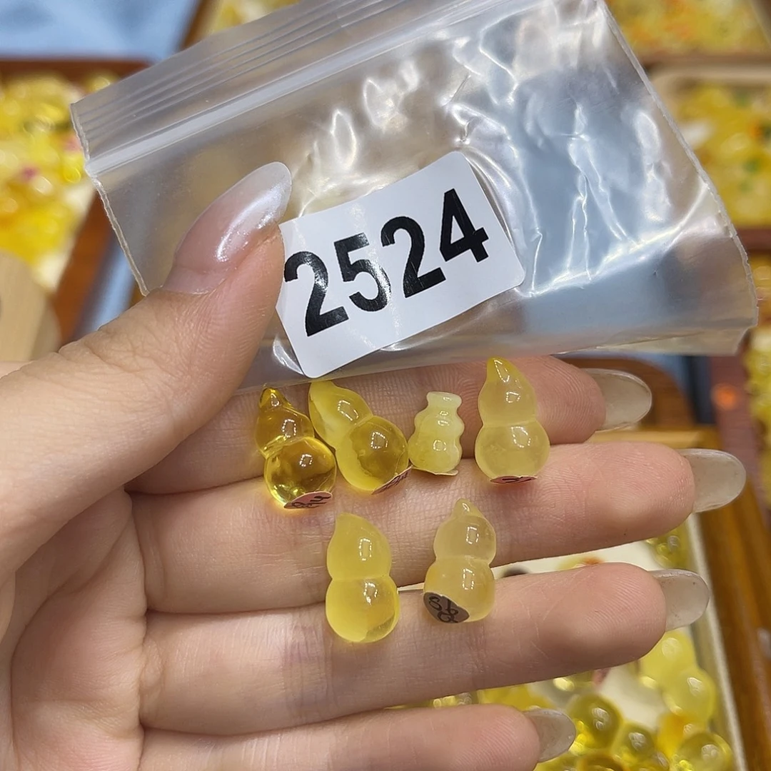 时***走琥珀未镶嵌裸石蜜蜡