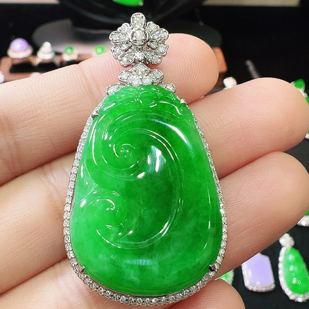 翡翠18K金镶嵌吊坠(不含链)