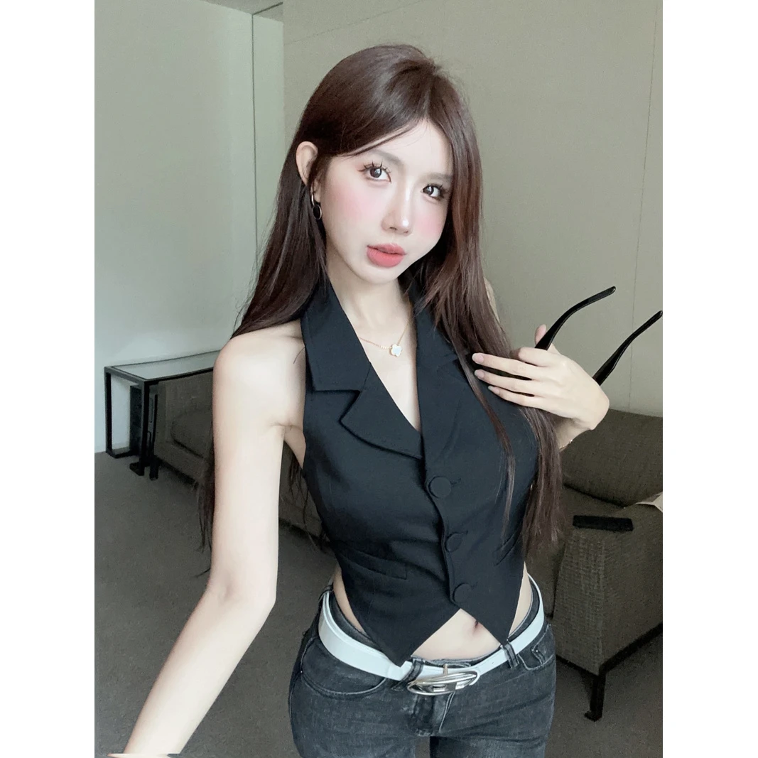 挂脖西装马甲背心女夏高级感不规则黑色显瘦短款坎肩辣妹露背上衣
