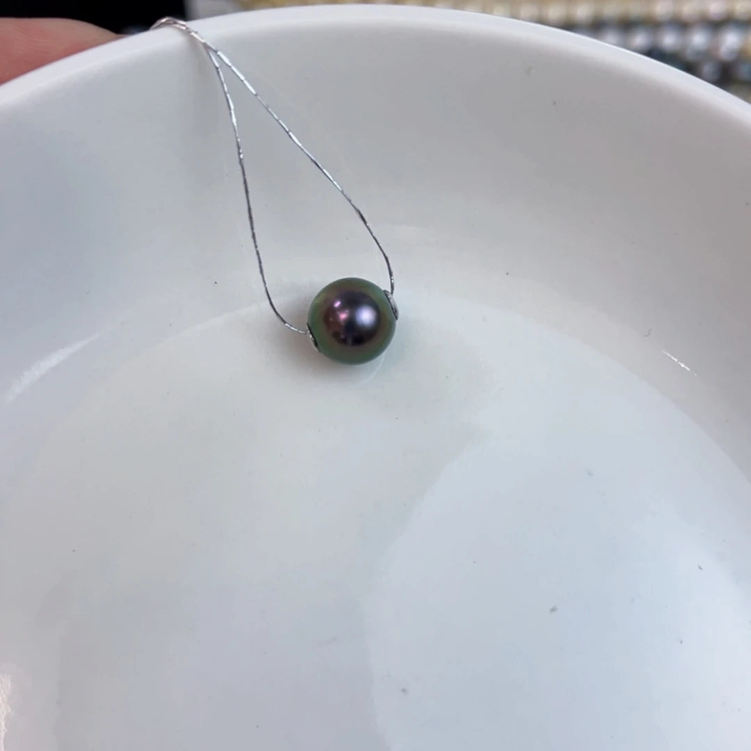 【闪购商品】海水珍珠颈饰银S925镶嵌大溪地孔雀绿路路通9.5mm