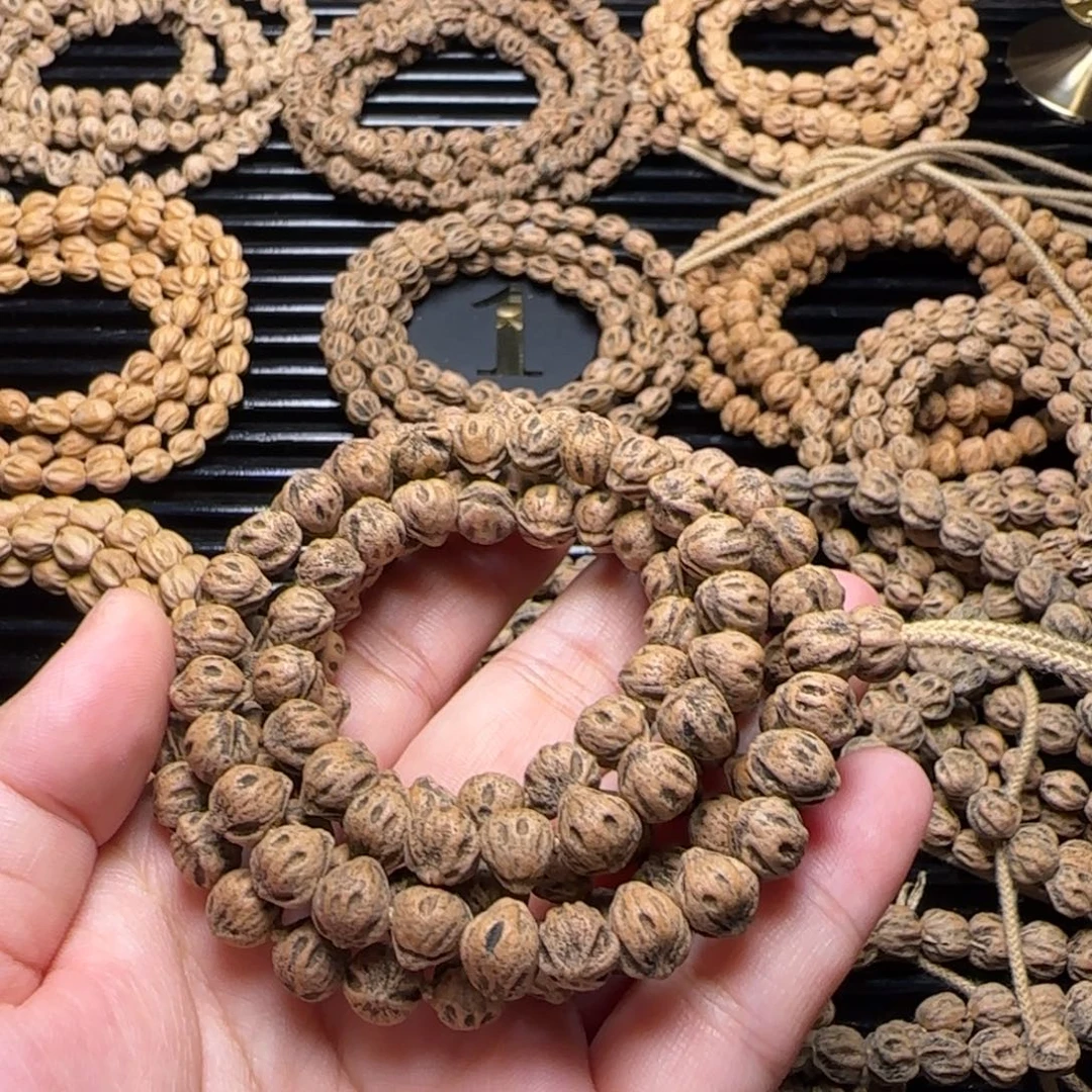 M***i柏香籽/百香籽吊坠