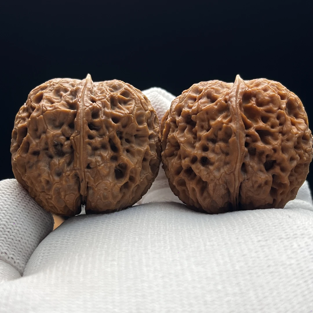 41mm火山石-云南铁核桃天然文玩手把件一物一图产地直发